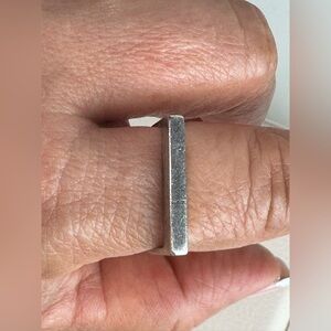 Gucci Sophisticated Silver Ring with Timeless Elegance